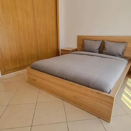 Charming 3-bedroom With Pool In * Albufeira
