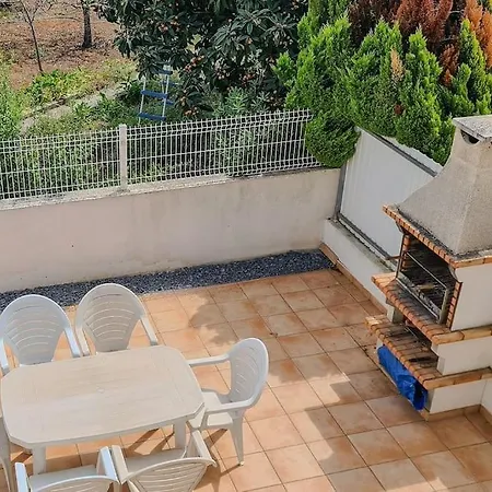 Charming 3-bedroom With Pool In Holiday home Albufeira
